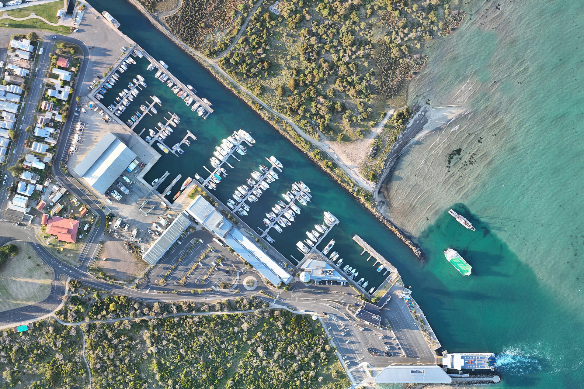 Svg+xml;charset=utf — tract Queenscliff ferry terminal - tract