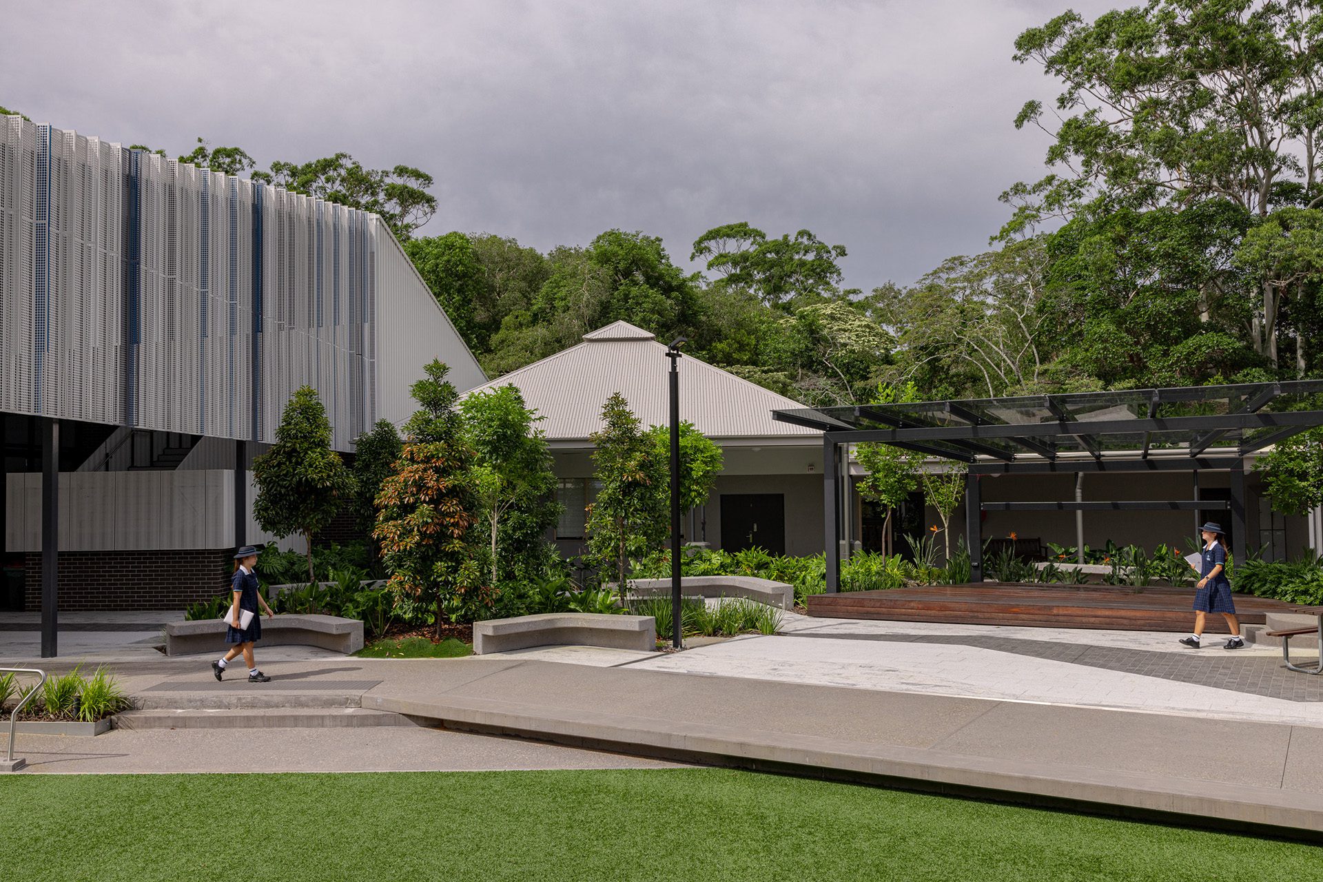Svg+xml;charset=utf — tract Matthew flinders anglican college - sunken lawn