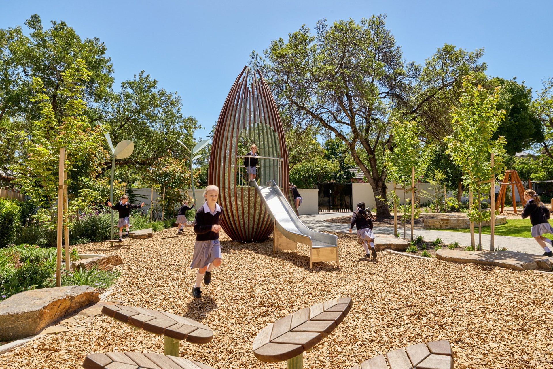 Svg+xml;charset=utf — tract Wilderness junior - early learning centre (sweet lime photo)